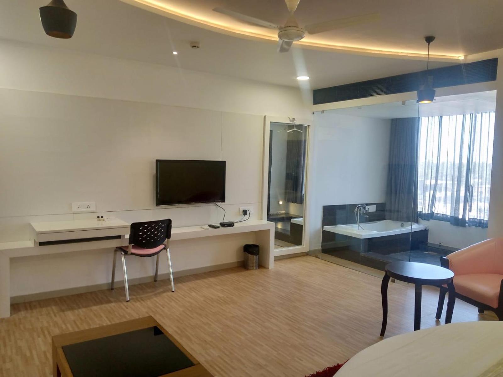 Hotel Shivalik - Mehsana Mahesana 外观 照片