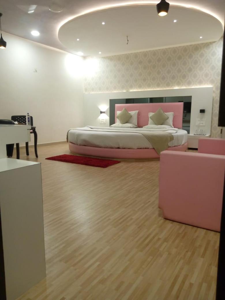Hotel Shivalik - Mehsana Mahesana 外观 照片