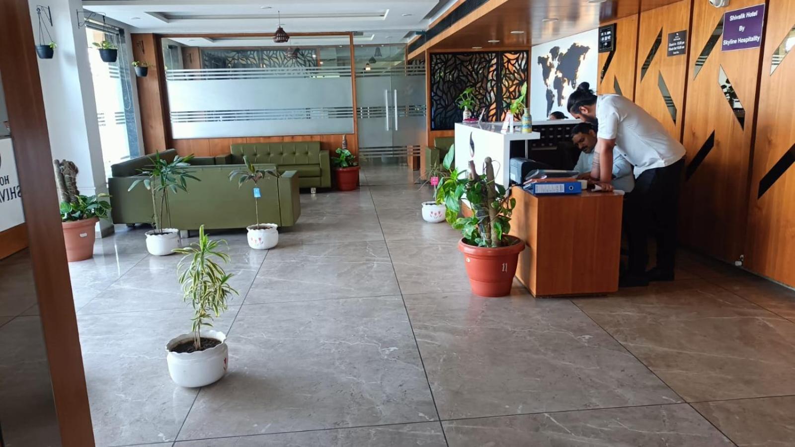 Hotel Shivalik - Mehsana Mahesana 外观 照片