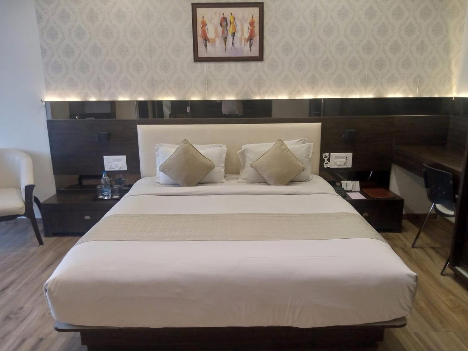 Hotel Shivalik - Mehsana Mahesana 外观 照片