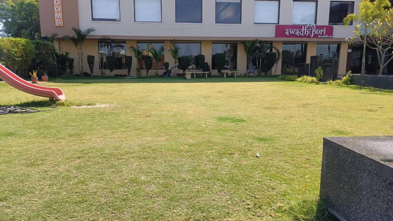 Hotel Shivalik - Mehsana Mahesana 外观 照片