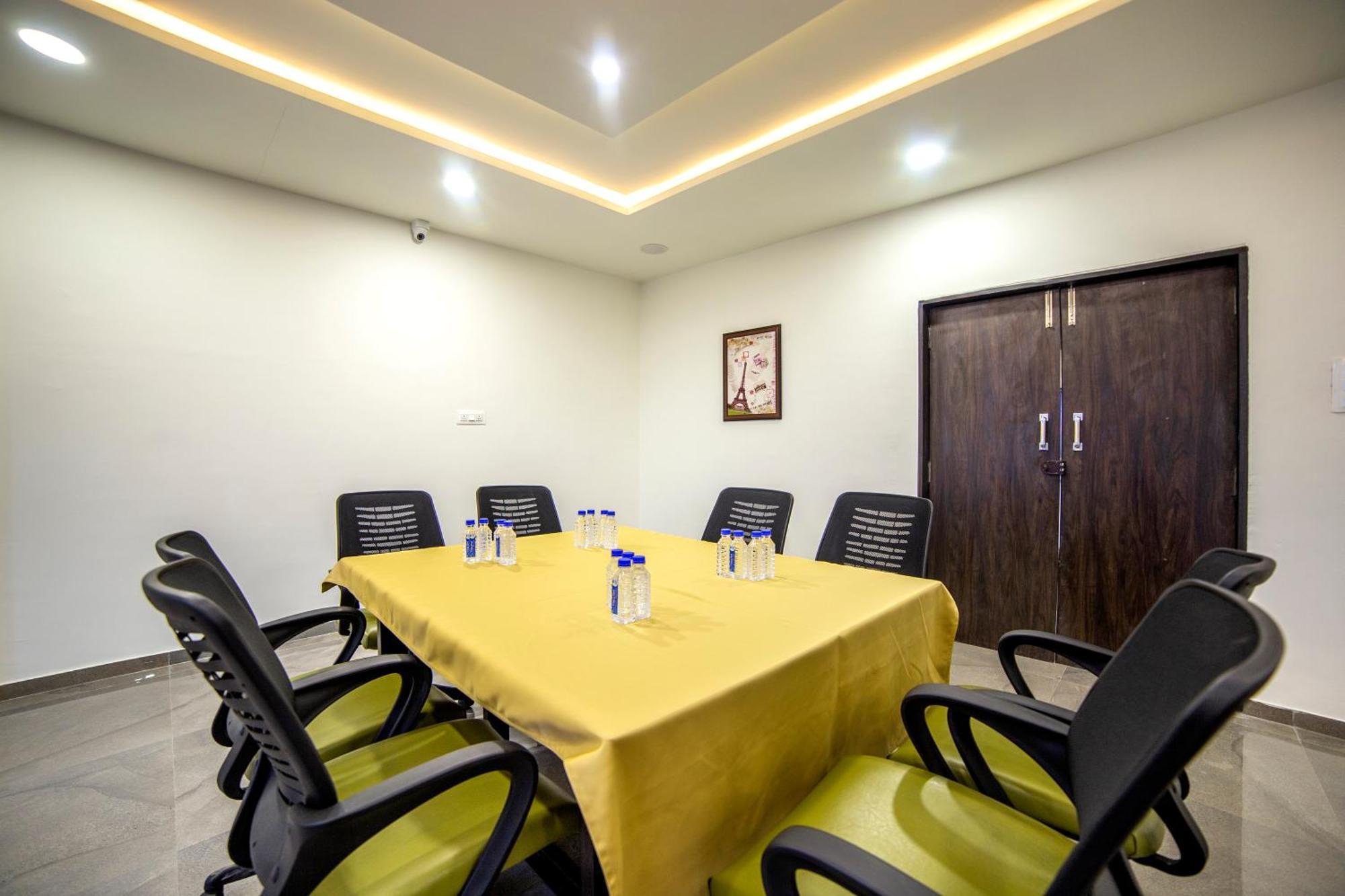 Hotel Shivalik - Mehsana Mahesana 外观 照片