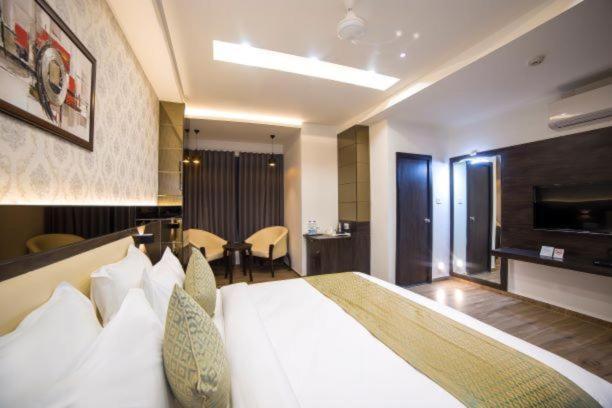 Hotel Shivalik - Mehsana Mahesana 外观 照片