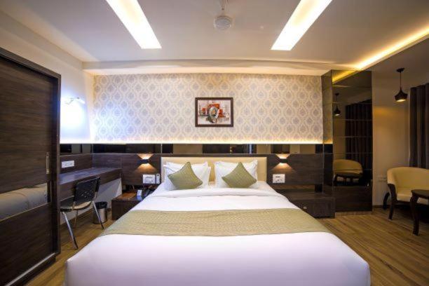 Hotel Shivalik - Mehsana Mahesana 外观 照片